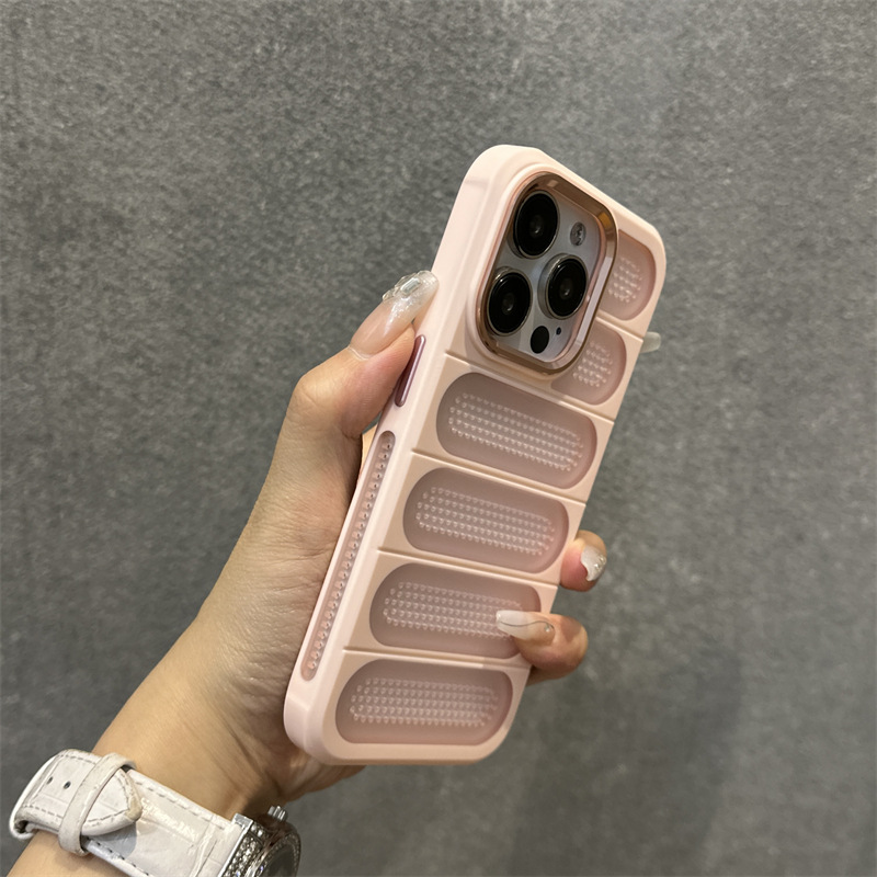 Breathable Heat Dissipation Mesh Case For ApplePhone 15 14 13 12 11 Pro Max Plus Matte Cooling Metal Lens Ring Hard Bumper Cover - Thumbnail 7