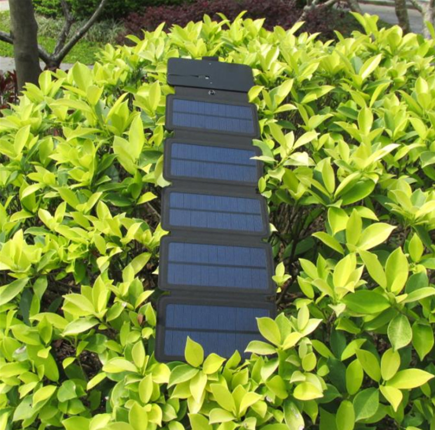 Outdoor 8W folding solar charger Direct charging collapsible solar package Off-road emergency mobile power supply - Thumbnail 4