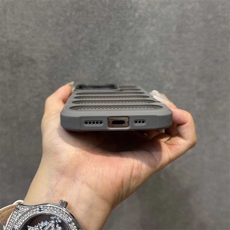 Breathable Heat Dissipation Mesh Case For ApplePhone 15 14 13 12 11 Pro Max Plus Matte Cooling Metal Lens Ring Hard Bumper Cover - Thumbnail 5