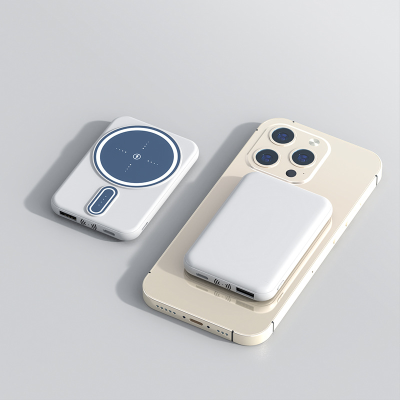 Magnetic Suction Charging Bank Wireless Charging Bank Mobile Power Supply - Thumbnail 4